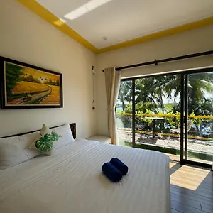  Homestay Coral Riverside &